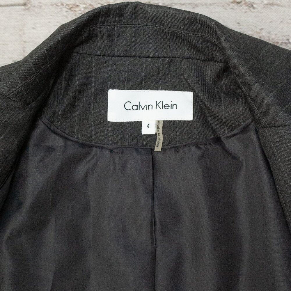 Calvin Klein Pinstripe Suit in Grey and Black size 4 - Picture 14 of 14